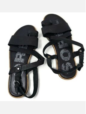 Sorel Ella Criss Cross Leather Toe Loop Flat Sandals Black Women's 8